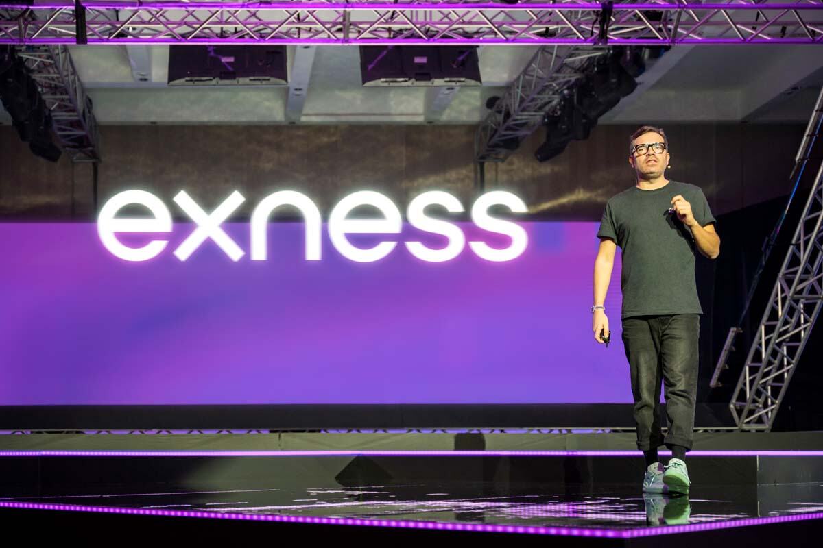Costos y spreads de Exness