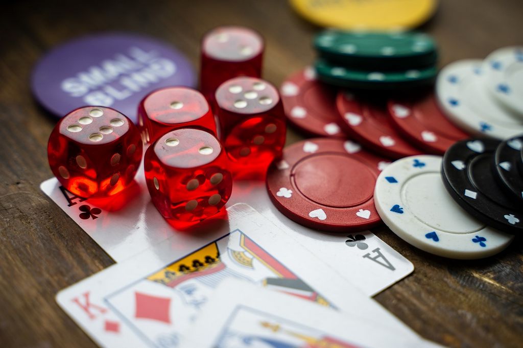 Live Casino vs RNG Games: Which Offers Better Odds for Players? Live Casino vs RNG Games: Which Offers Better Odds for Players?